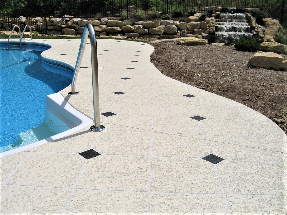 Knockdown Texture Kansas City Spray & Troweled Concrete Finish