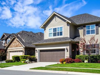 multi unit hoising driveway